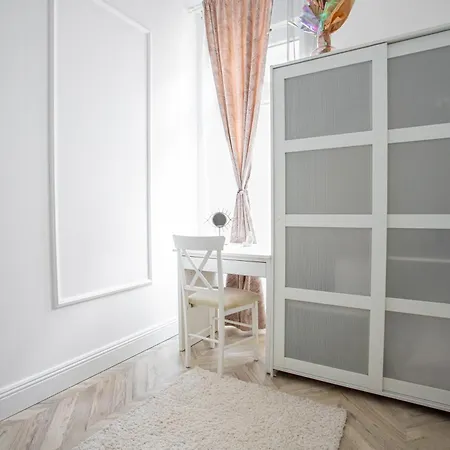 Apartment Etoile Center *